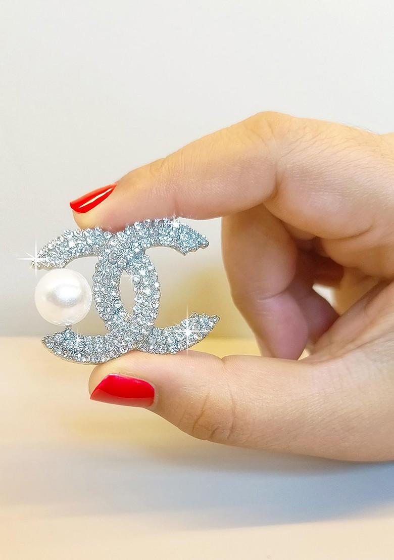 Artificial Stones And Beads Minimal Brooch