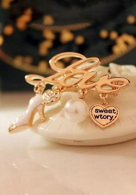 Women Rose Gold Plated Stone Studded Love Heart Hanger Shaped Brooch