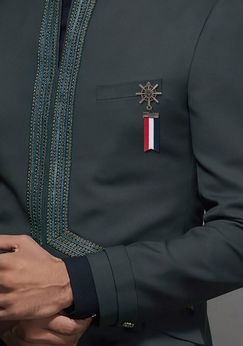 Men Bronze Toned White Textured Star Logo Lapel Pin