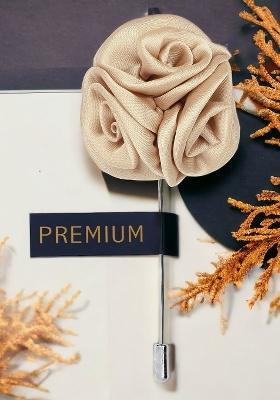 Men Beige Floral Brooch Lapel Pin
