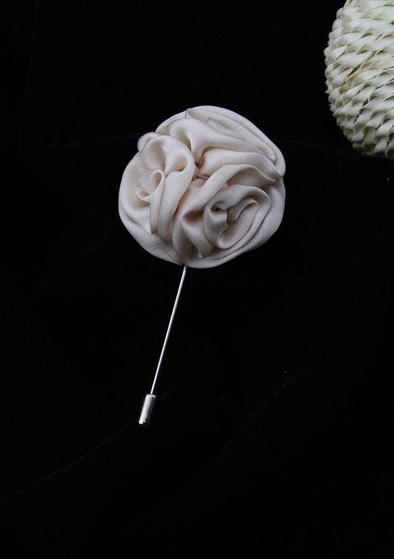 Men Beige Floral Brooch Lapel Pin