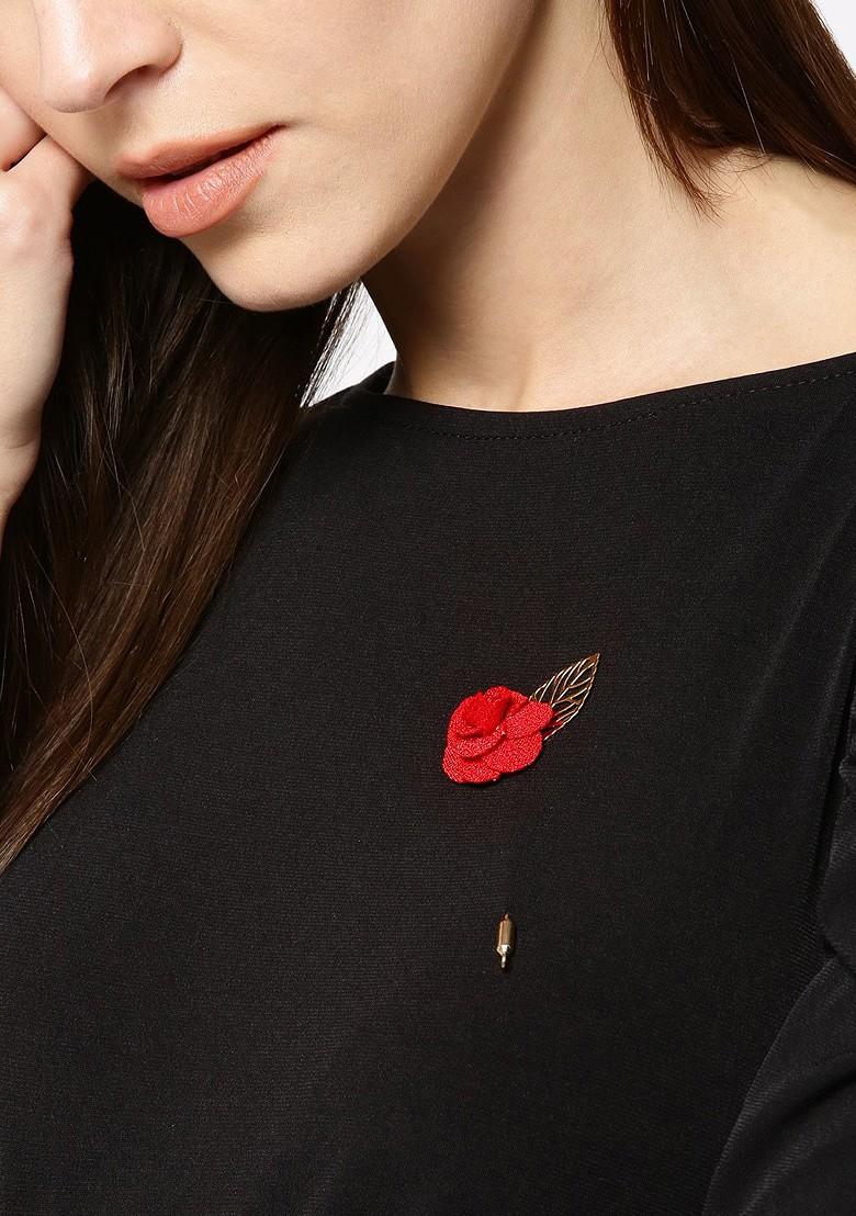 Women Red Rose Gold Toned Floral Leaf Shaped Brooch