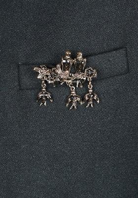 Men Gold Toned Black Textured Brooch Pin