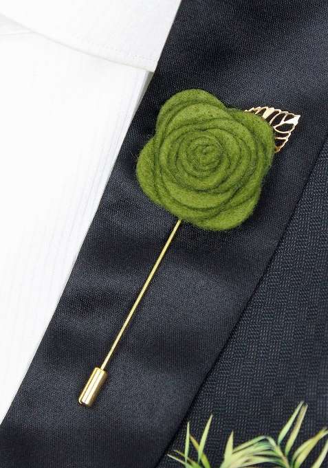 Unisex Green The Prince Charming Lapel Pin