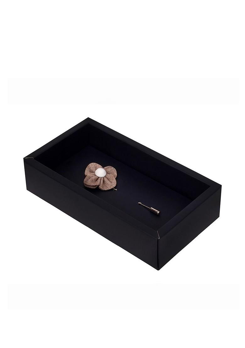 Unisex Khaki Coloured White The Four Petal Flower Lapel Pin