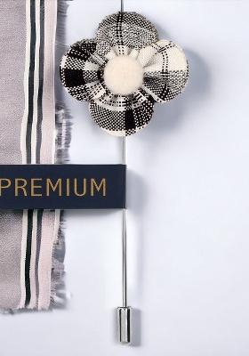 Unisex White Black The Four Petal Checkerd Flower Lapel Pin