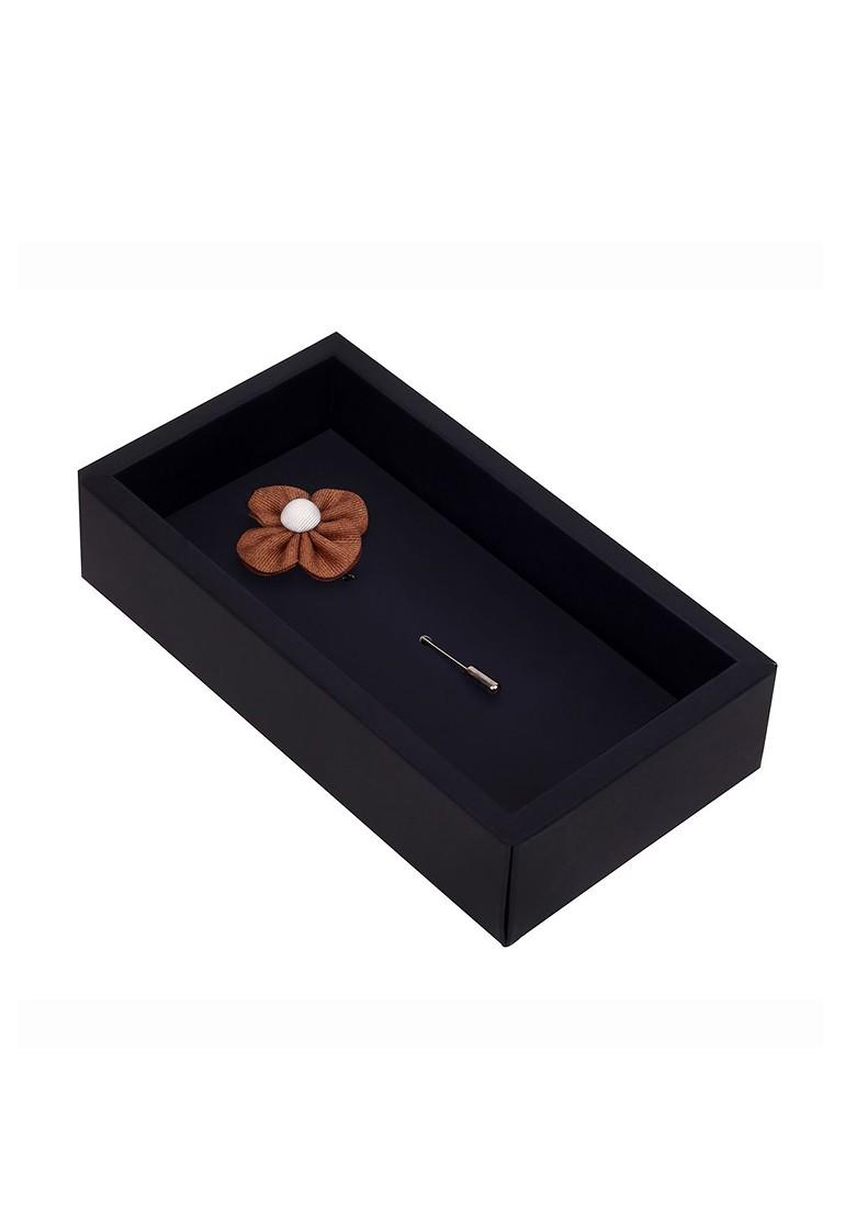 Unisex Brown White The Four Petal Flower Lapel Pin