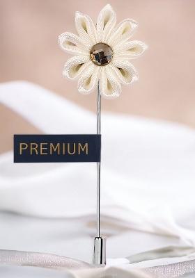 Unisex Off White Gold Toned Glowing Petals Lapel Pin