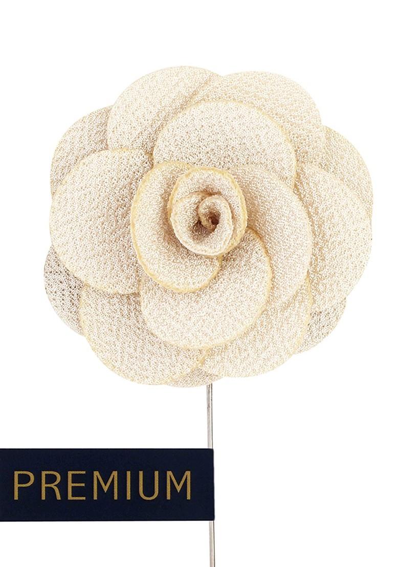 Unisex Beige Floral Brawny Delicacy Lapel Pin