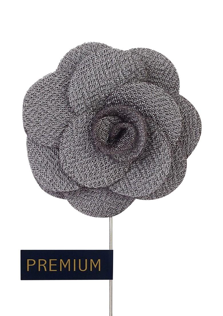 Unisex Grey Floral Brawny Delicacy Lapel Pin