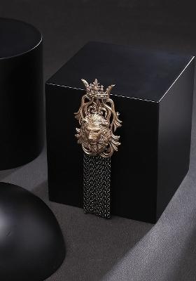 Men Gold Toned Red Stone Studded Majestic Lion Brooch