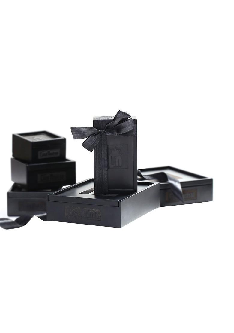 Men Gold Toned Red Stone Studded Majestic Lion Brooch