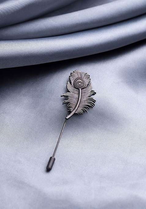 Peacock Grace Lapel Pin Brooch