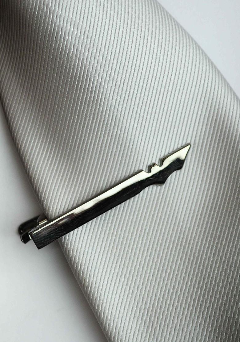 Men Textured Batman Tie Bar