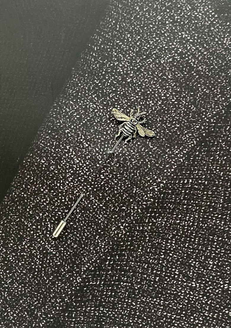 Men Honeybee Design Laple Pin Minimal Brooch