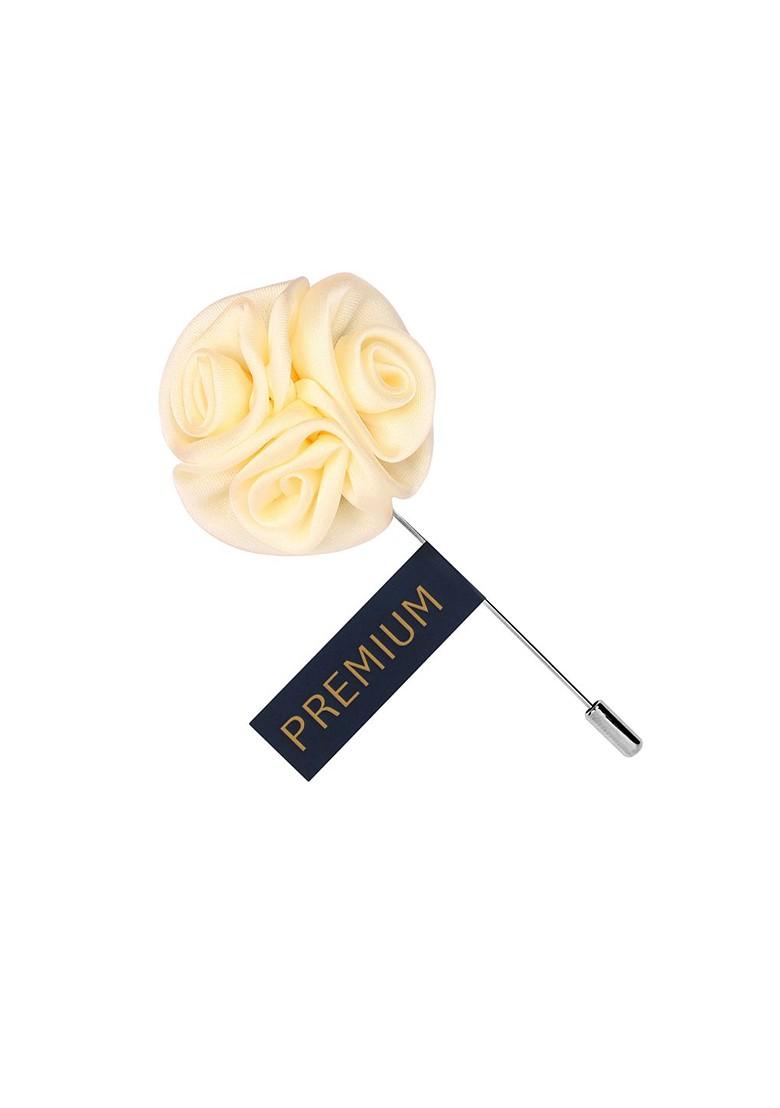 Unisex Cream Coloured Silver Toned Ranunculus Flower Lapel Pin