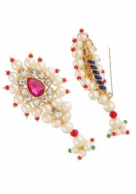 Maharashtrian Golden Safety Saree Pleats Pin Pearl Brooch