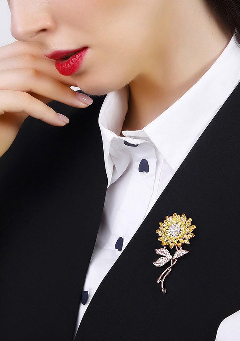 Women Gold Plated Floral Studded Brooch