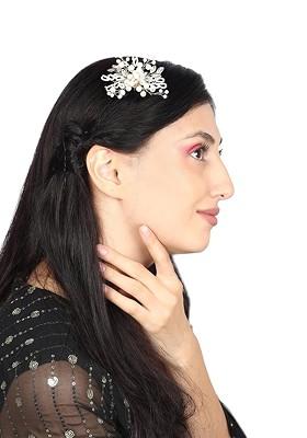 Artificial Stones Studded And Beaded Minimal Brooch