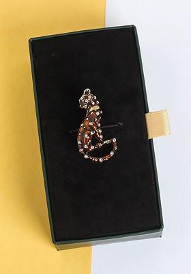 Men Stone Studded Leopard Brooch
