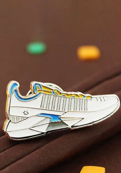 Men Trendy Shoe Minimal Lapel Pin Brooch