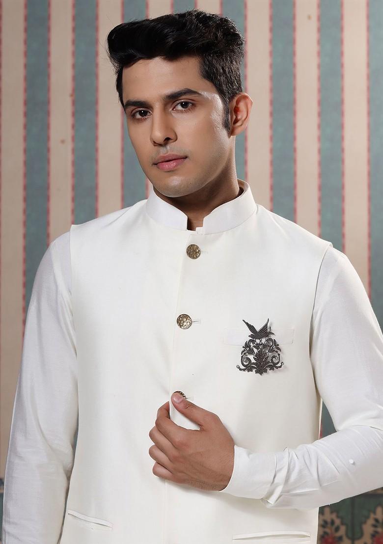 Men Statement Artificial Stones And Beads Studded Flora Flight Brooch