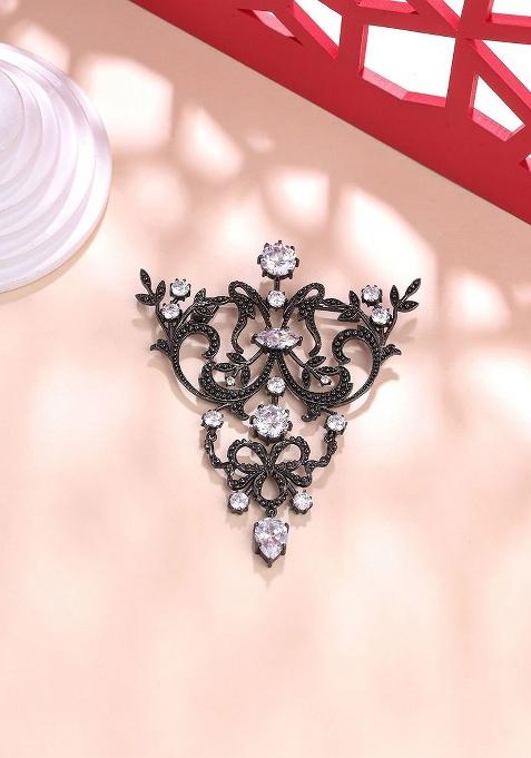 Men Metallic Artificial Stones And Beads Studded Vintage Victorian Brooch