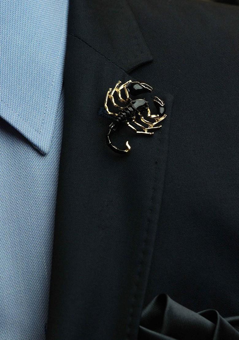 Men Scorpion Charm Enamaled Brooch