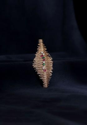 Men Stone Studded Bird Nest Shaped Textured Brass Brooch