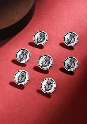 Set Of 7 Circular Daring Deer Textured Buttons