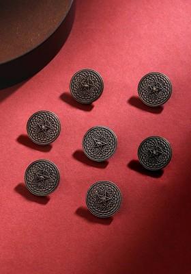 Set Of 7 Circular Daring Deer Textured Buttons