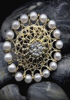 Gold Plated Ethnic Rhinestones Studded Saree Pin
