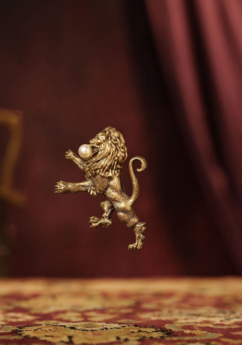 Men Antique Gold Toned Fireball Lapel Pin Brooch