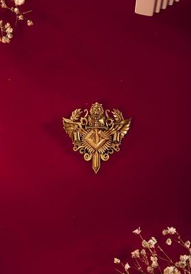 Men Antique Gold Toned Knight Lion Brooch