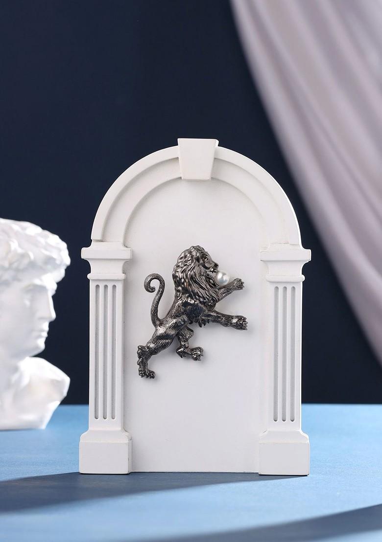 Men Metallic Toned Fireball Lapel Pin