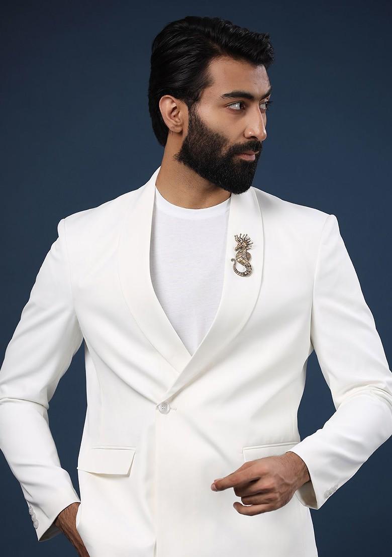 Men Metallic Toned Crowned Sea Horse Brooch