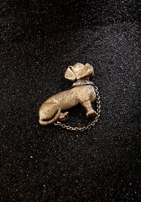 Men Metallic Toned Brass Brooch