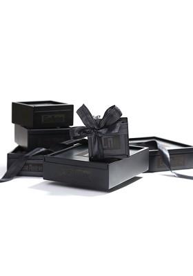 Men Gold Toned Majestic Maple Brooch Pin