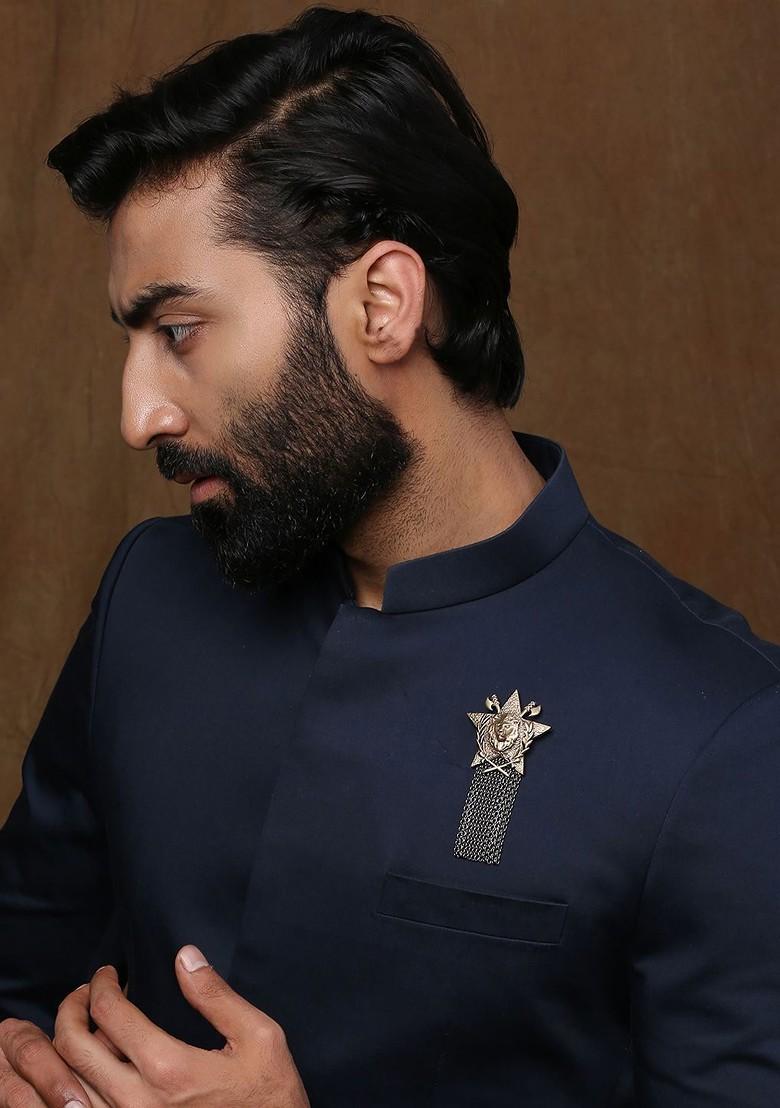 Men Metallic Antique Lion Brooch