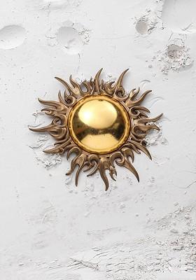 Men Metallic Toned Sun Fire Shaped Brooch