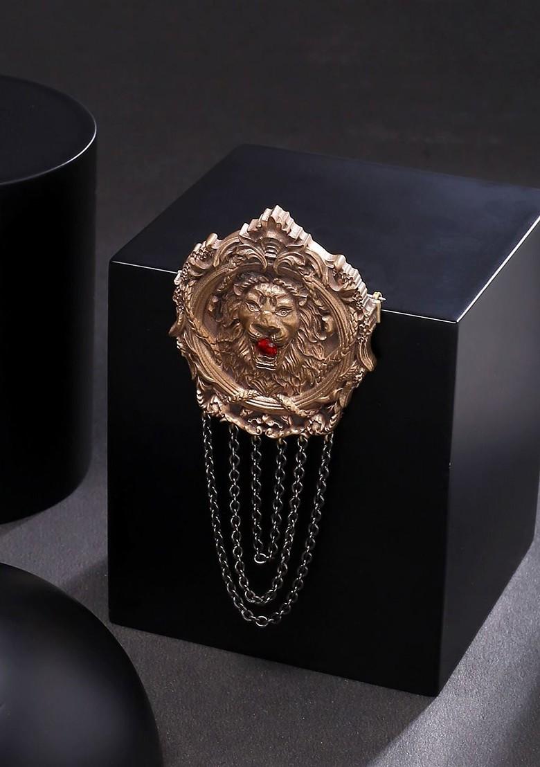 Men Metallic Lion Shaped Brooch