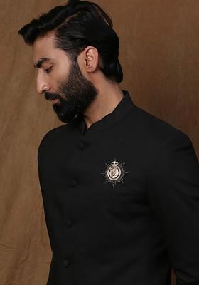 Men Gold Toned Mighty Lion Brooch