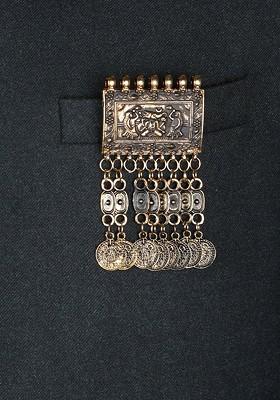 Men Gold Toned Metal Brooch