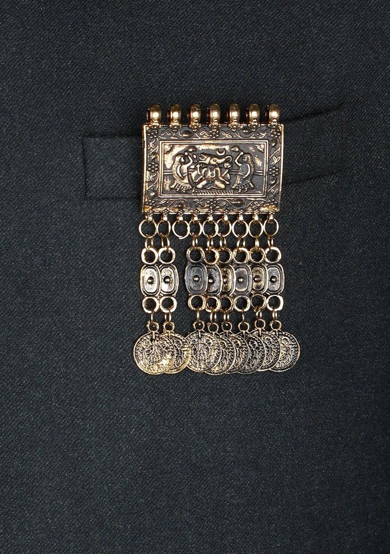 Men Gold Toned Metal Brooch