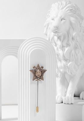 Antique Gold Toned Merit Lion Lapel Pin