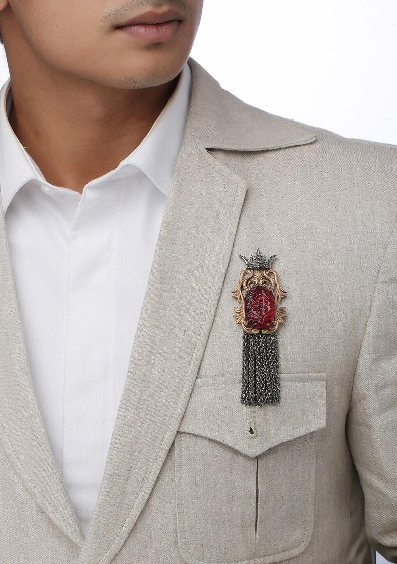 Men Antique Gold Plated With Red Stone Studded Crown Brooch