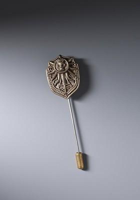 Men Gold Toned Libra Zodiac Lapel Pin