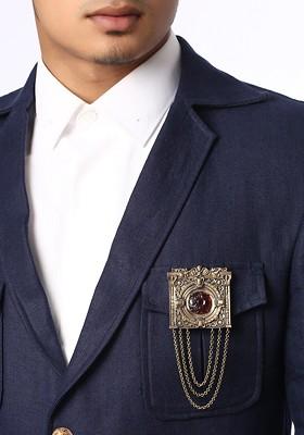 Men Gold Toned The Clock House Shaped Statement Brooch