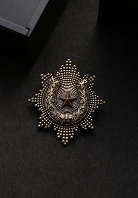 Men Metallic Toned The Rising Shoe Statement Brooch