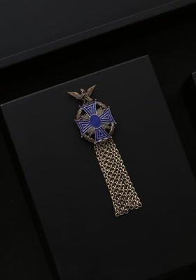 Men Antique Gold Toned Blue Rising Eagle Brooch